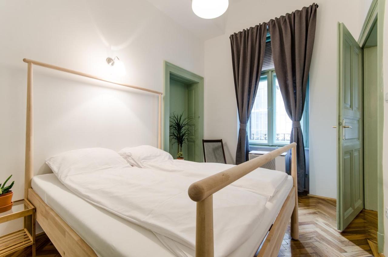 B63 2 Bedroom Apartment In Heart Of City ブダペスト エクステリア 写真