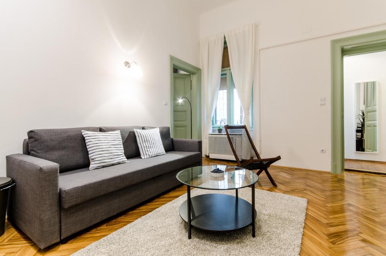 B63 2 Bedroom Apartment In Heart Of City ブダペスト エクステリア 写真