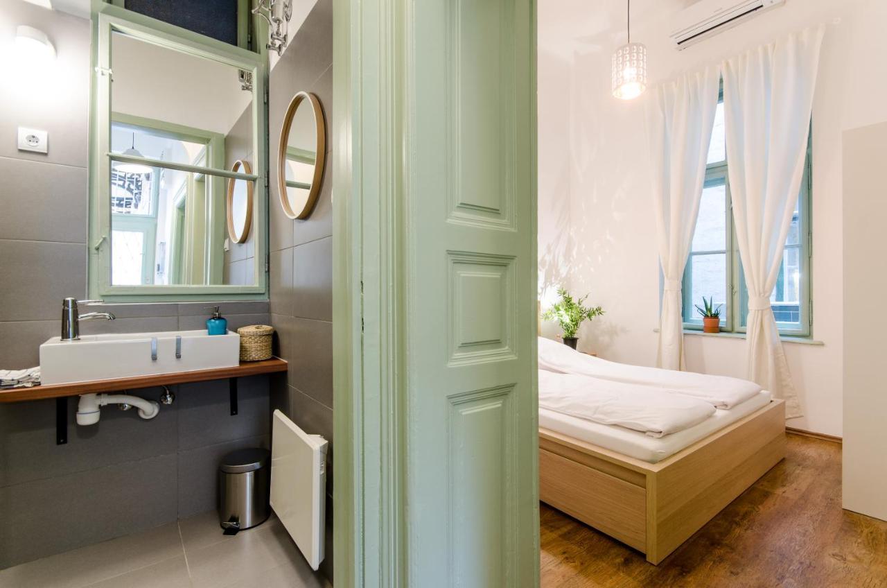 B63 2 Bedroom Apartment In Heart Of City ブダペスト エクステリア 写真
